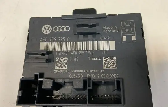 Audi Q7 4L Door control unit/module 4F0959795P