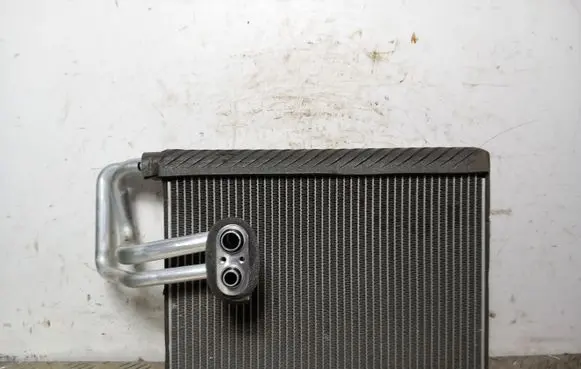 Air conditioning (A/C) radiator (interior)