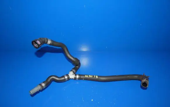 Volvo XC90 Engine coolant pipe/hose 31368126