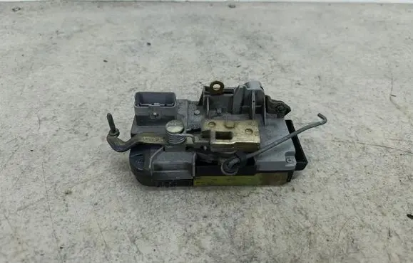 Peugeot 807 Front door lock 