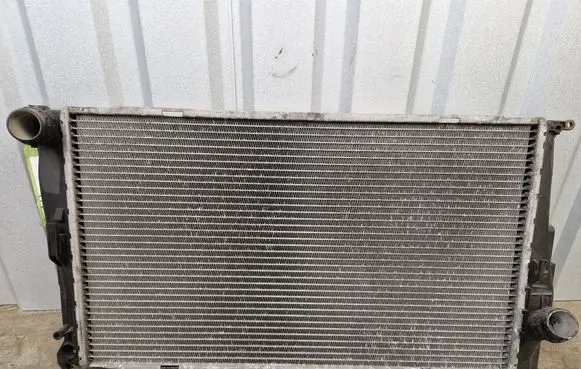 BMW 1 E81 E87 Coolant radiator 7788895