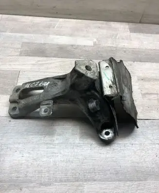 Audi A6 S6 C7 4G Engine mounting bracket 4G0199308