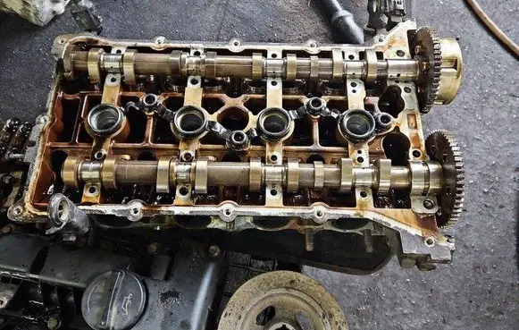 Engine head
