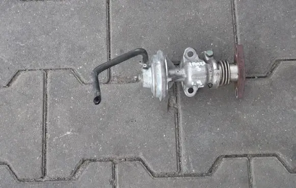 Seat Leon (1M) EGR valve