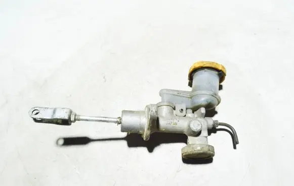 Subaru Forester SG Master brake cylinder