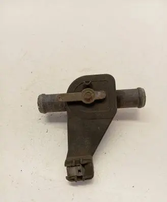 Volkswagen Transporter - Caravelle T4 Engine coolant pipe/hose 701819809D