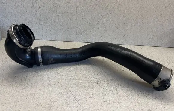 Opel Insignia A Intercooler hose/pipe 13242121