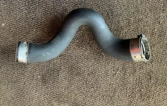 BMW X1 E84 Intercooler hose/pipe 8513289