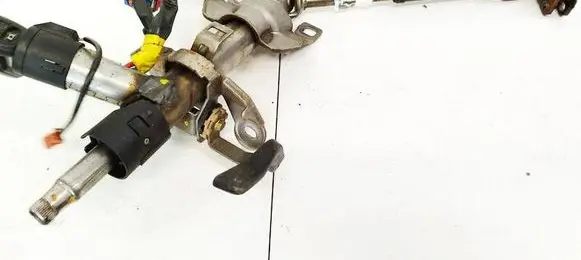 Peugeot 206 Steering wheel axle