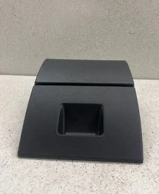 BMW 3 E90 E91 Front trunk storage compartment 7132865 08229 10822910