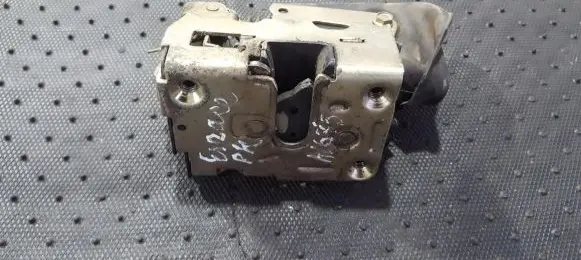 Renault Espace II Front door lock