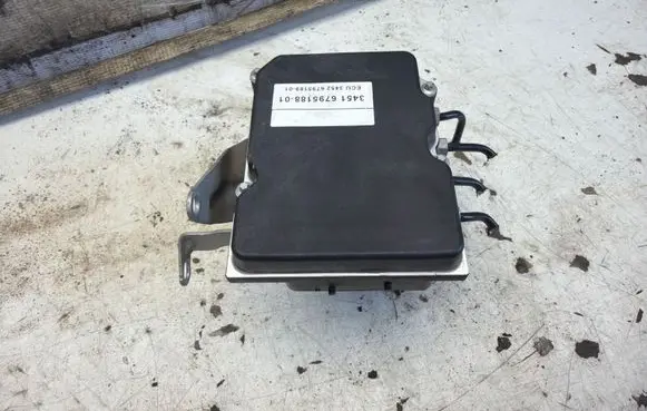 BMW X1 E84 ABS Pump 6795188