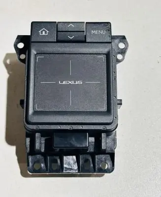 Head unit multimedia control