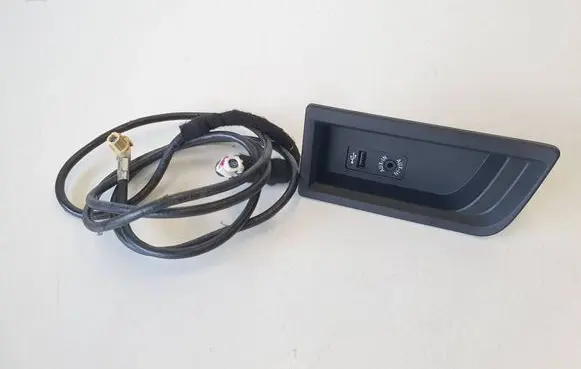 BMW 4 F36 Gran coupe USB socket connector 9207358 9247714 6982242