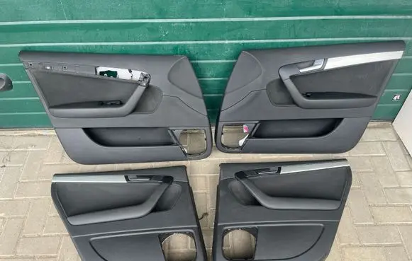 Audi A3 S3 8P Front door card panel trim 
