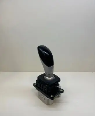 Alfa Romeo Giulia Gear shifter/selector 1561325970 MFD170614