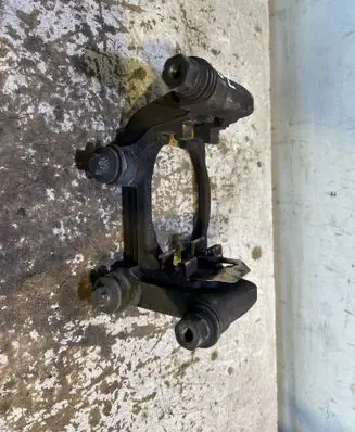 BMW 3 G20 G21 Brake caliper pad carrier rear 