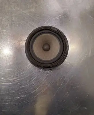 Suzuki SX4 Front door speaker