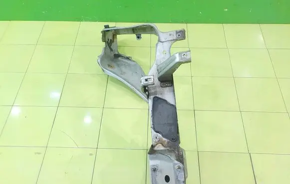 Suzuki Grand Vitara II Front side member PRZOD