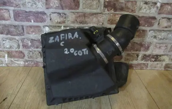 Opel Zafira C Air filter box cover 