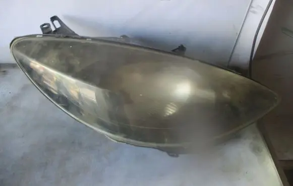 Peugeot 1007 Headlight/headlamp