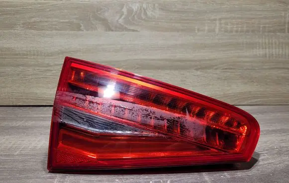 Audi A4 S4 B8 8K Tailgate rear/tail lights 8K5945093AD