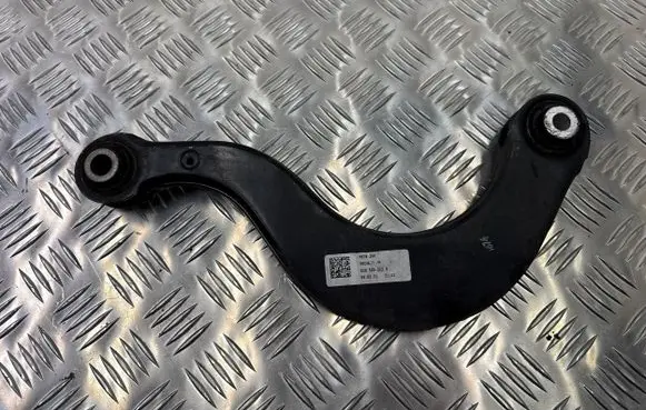 Rear control arm