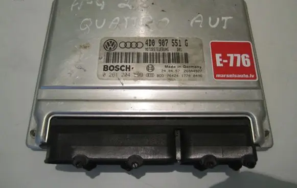Audi A4 S4 B5 8D Engine control unit/module 4D0907551G