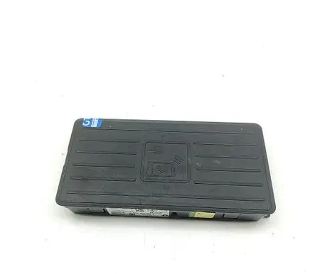 Volkswagen Touareg III Wireless charging module 4N0035502B