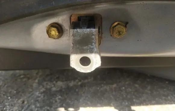 Nissan Primera Front door check strap stopper 