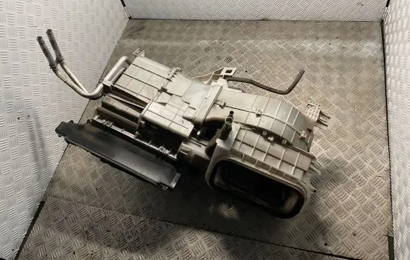 Toyota Land Cruiser (J120) Climate control/heater control trim 