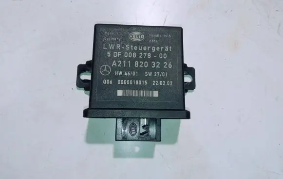 Mercedes-Benz E W211 Light module LCM A2118203226 0000018015 5DF00827800