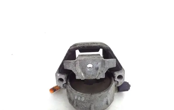 Audi A7 S7 4G Engine mount bracket