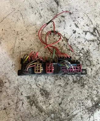 Volkswagen PASSAT B5 Fuse box set 8L0941822A 896083000