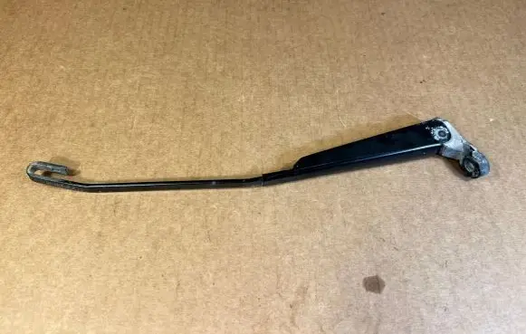 Mercedes-Benz G W461 W463 1st Gen Rear wiper blade A0008245628