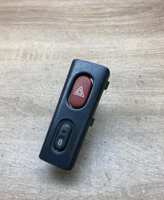 Renault Laguna I Hazard light switch 7700421089 7700822866