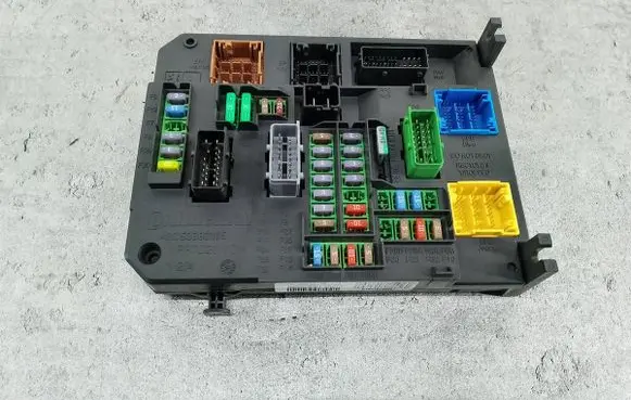 Fuse box set