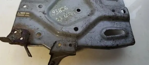 Honda CR-V Battery box tray 