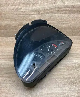 BMW 5 E39 Speedometer (instrument cluster) 8375675 110008735
