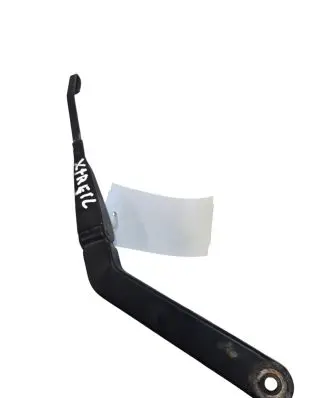 Nissan X-Trail T30 Rear wiper blade arm