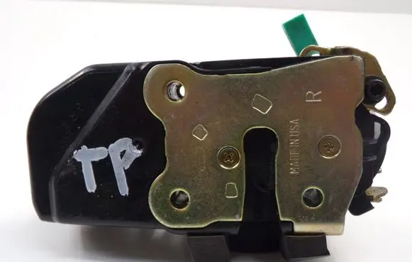 Chrysler Sebring (ST-22 - JR) Rear door lock