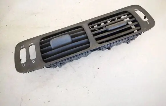 Volvo S70 V70 V70 XC Dash center air vent grill 9481651