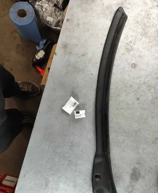 Jaguar F-Pace Rubber seal rear door T4A1232