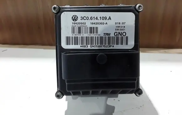 Volkswagen PASSAT B6 ABS Pump 3C0614109A