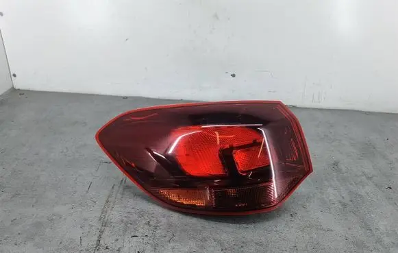 Rear/tail lights