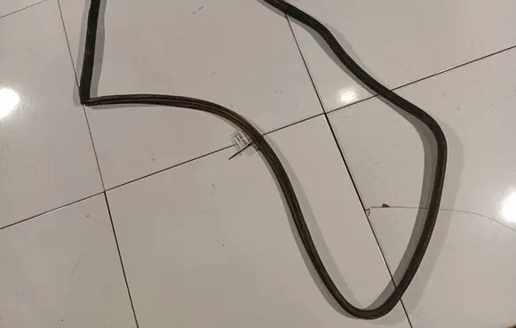Audi 80 90 S2 B4 Rubber seal front coupe door 