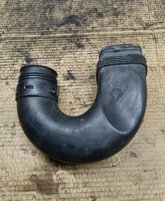 Skoda Yeti (5L) Air intake duct part 1K0129618AN