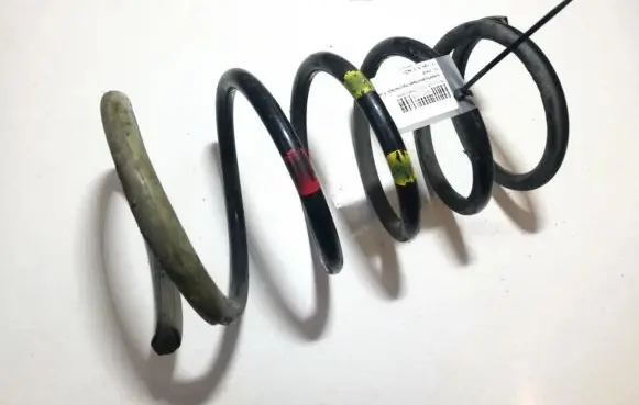 Nissan X-Trail T30 Rear coil spring