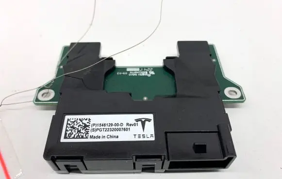 Tesla Model Y USB socket connector 154612900D