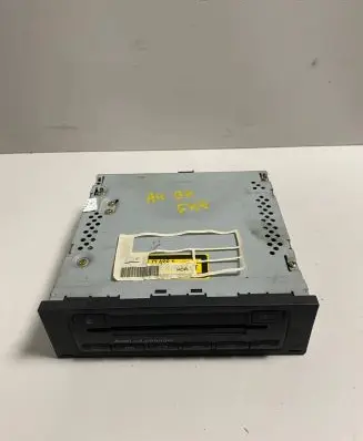 Audi A4 S4 B6 8E 8H CD/DVD changer 8E0035111 CXCA1090L AUZ3ZAA7006939